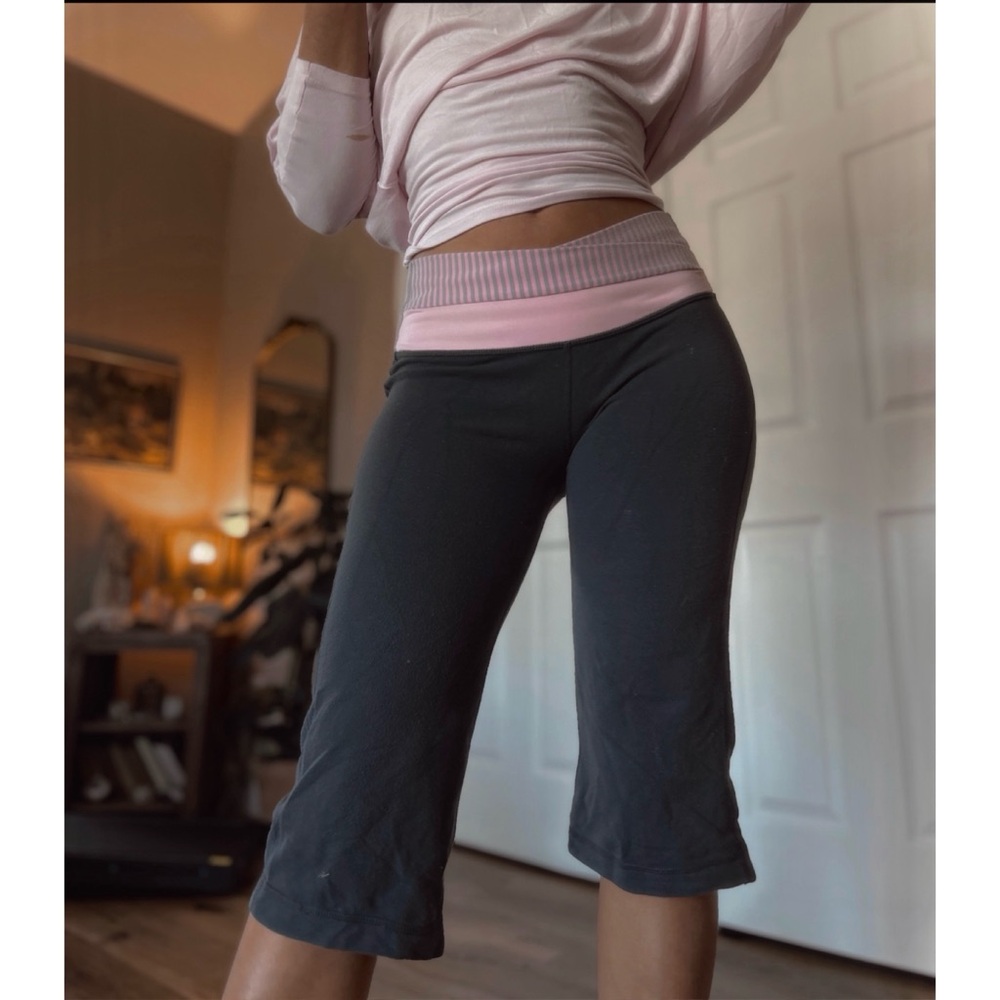 Vintage Y2K Low Rise Lululemon Capris